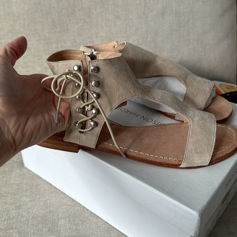 NIB Madison Harding boho chic suede sandals bought at REVOLVE 8.5 39